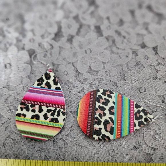 western earrings - Picture 4 of 4